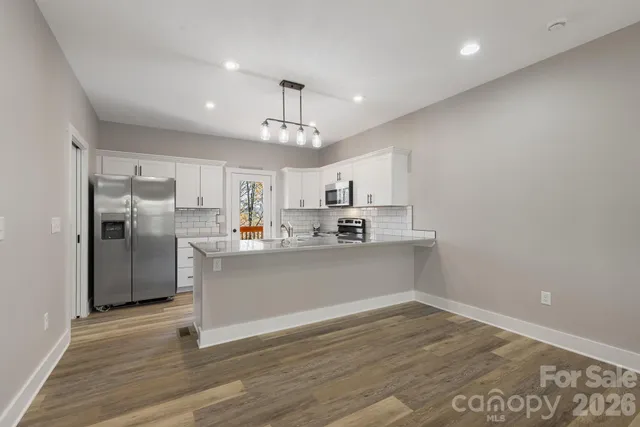 $313,900 | 129 Brentwood Road, Morganton, NC 28655