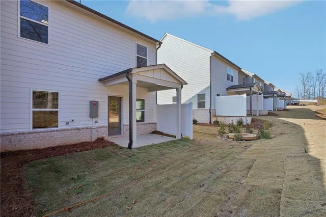 $2,200 | 5321 Frontier Court, Flowery Branch, GA 30542