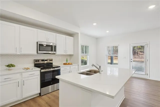 $2,200 | 5321 Frontier Court, Flowery Branch, GA 30542