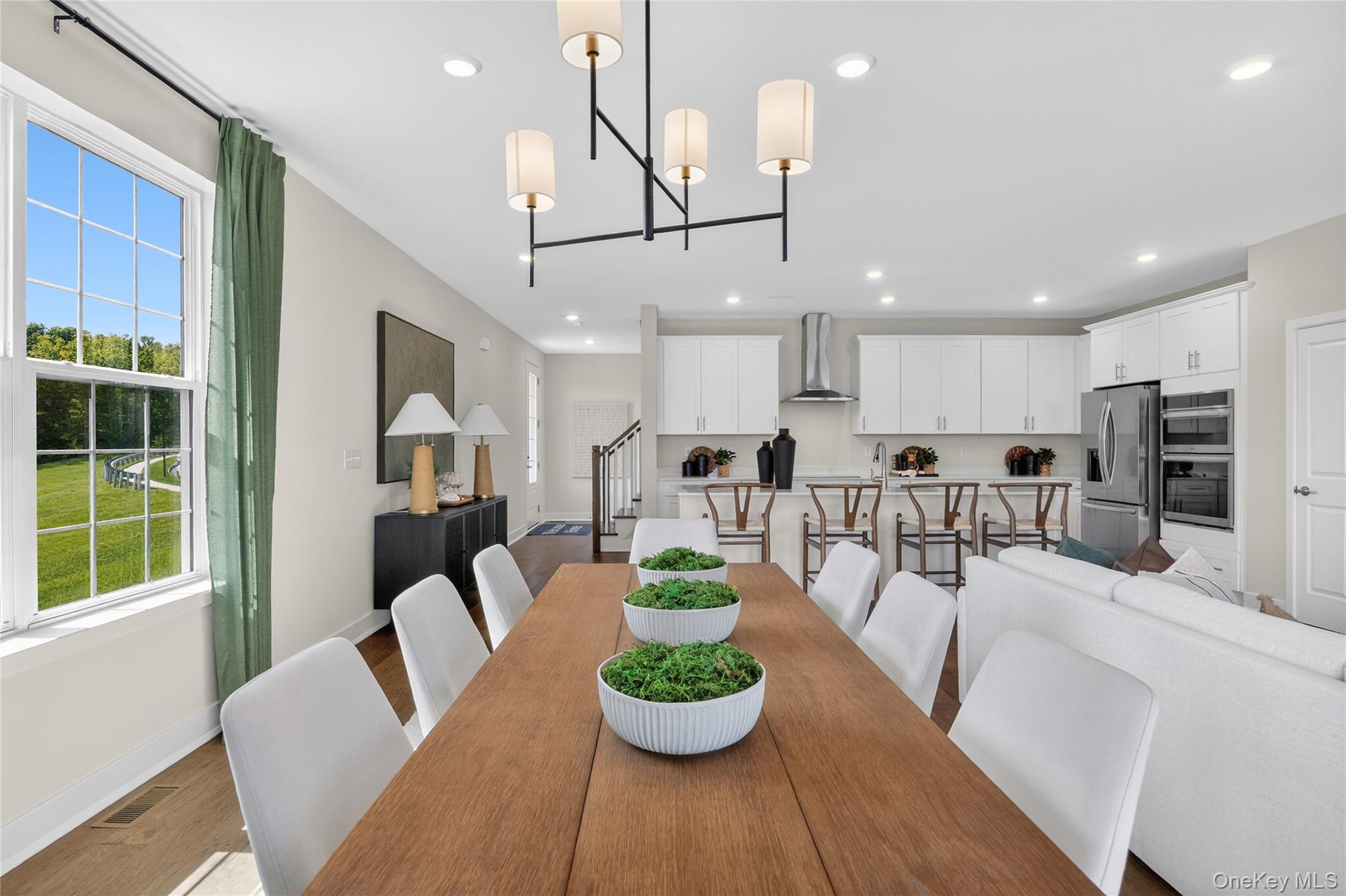 101 Pine Ridge Road Tuxedo Park, NY 10987 - Photo 5 of 26 Dining area