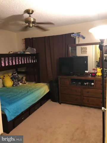 a bed room with a bed