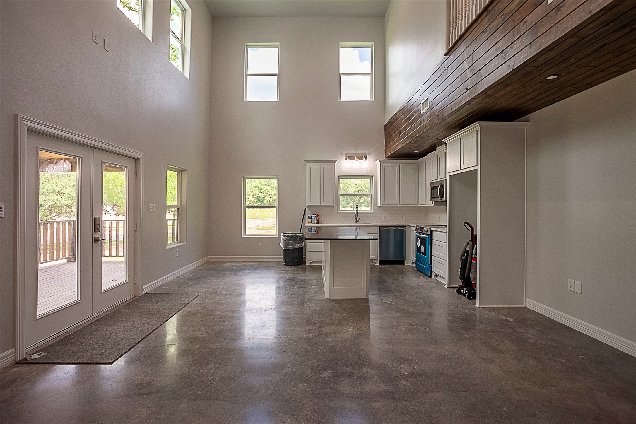 177 Parkside Loop Brookeland, TX 75931 - Photo 3 of 20