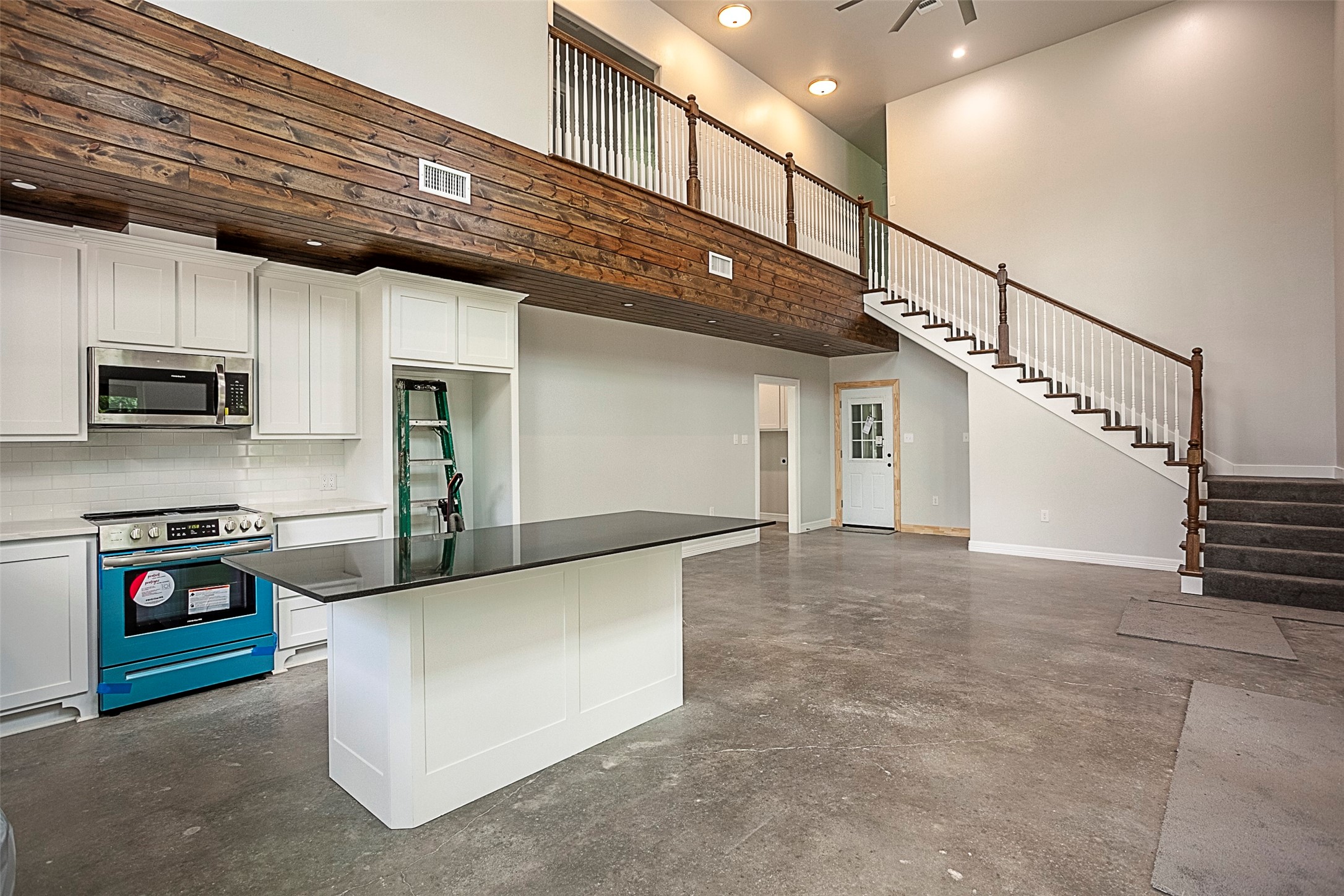177 Parkside Loop Brookeland, TX 75931 - Photo 5 of 20