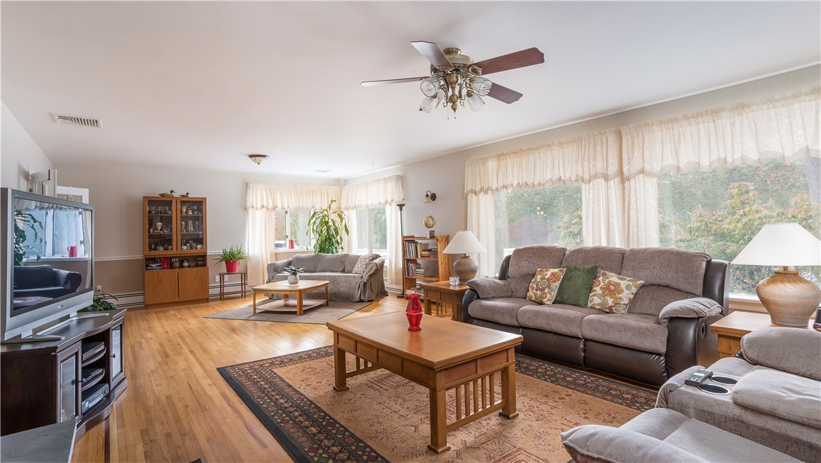 1374 Hill Farm Road Coventry, RI 02816 - Photo 5 of 39