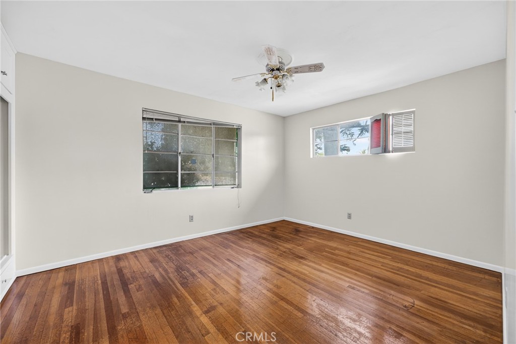 977 North Riverside Avenue Rialto, CA 92376 - Photo 21 of 39 Bedroom 3