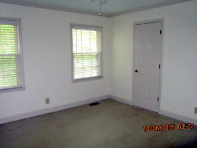 5165 Zebulon Road Macon, GA 31210 - Photo 16 of 28 an empty room with a window