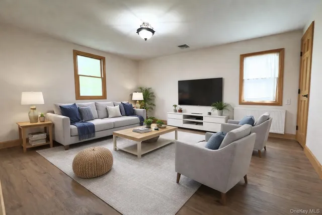 $3,000 | 55 Landau Avenue, Floral Park, NY 11001