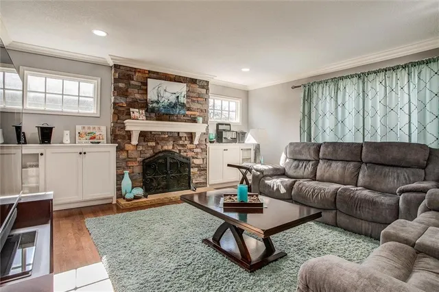 $405,000 | 8016 North Flora Avenue, Kansas City, MO 64118