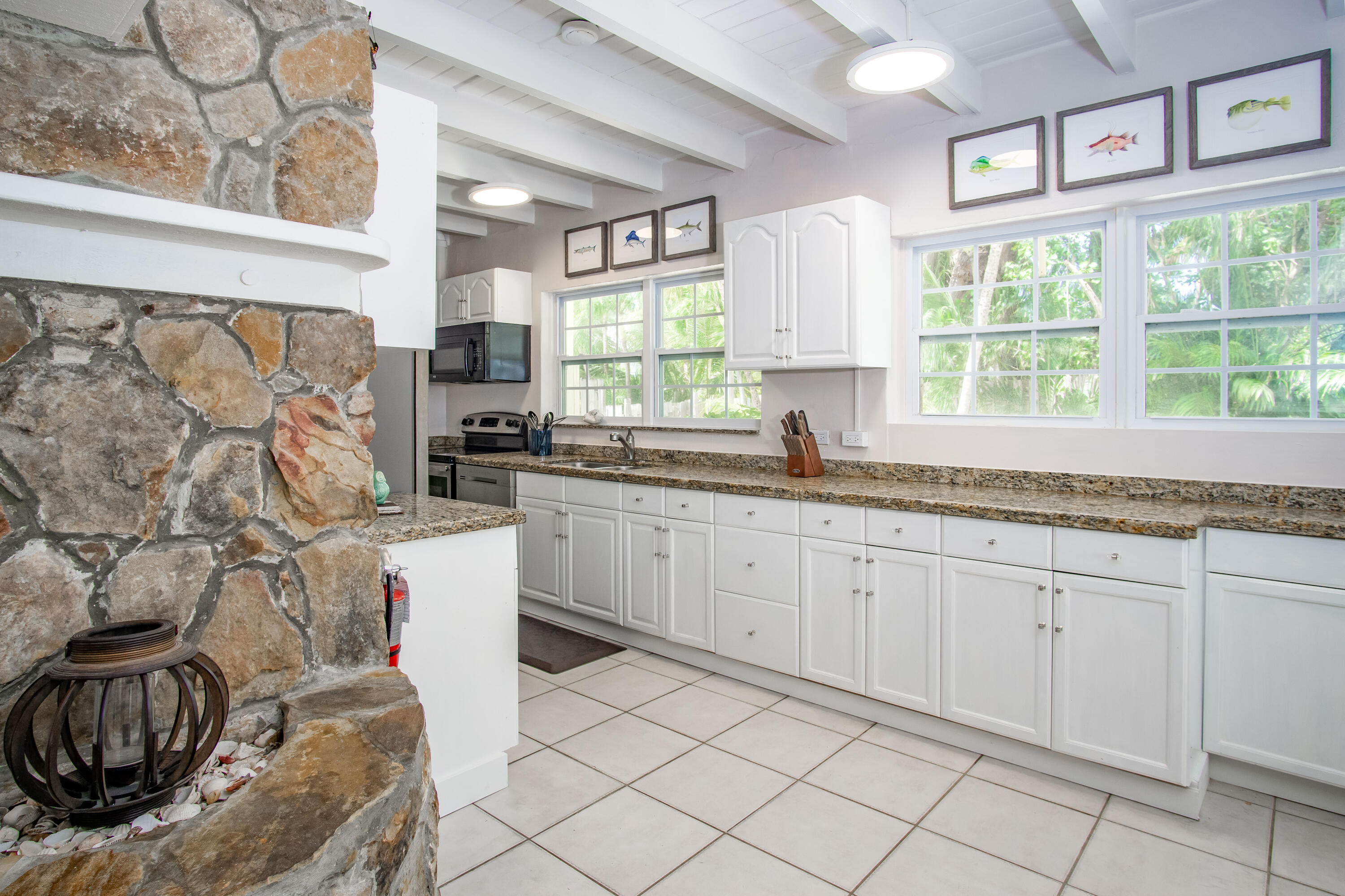 901 46th Street Marathon, FL 33050 - Photo 18 of 79 Kitchen (2)