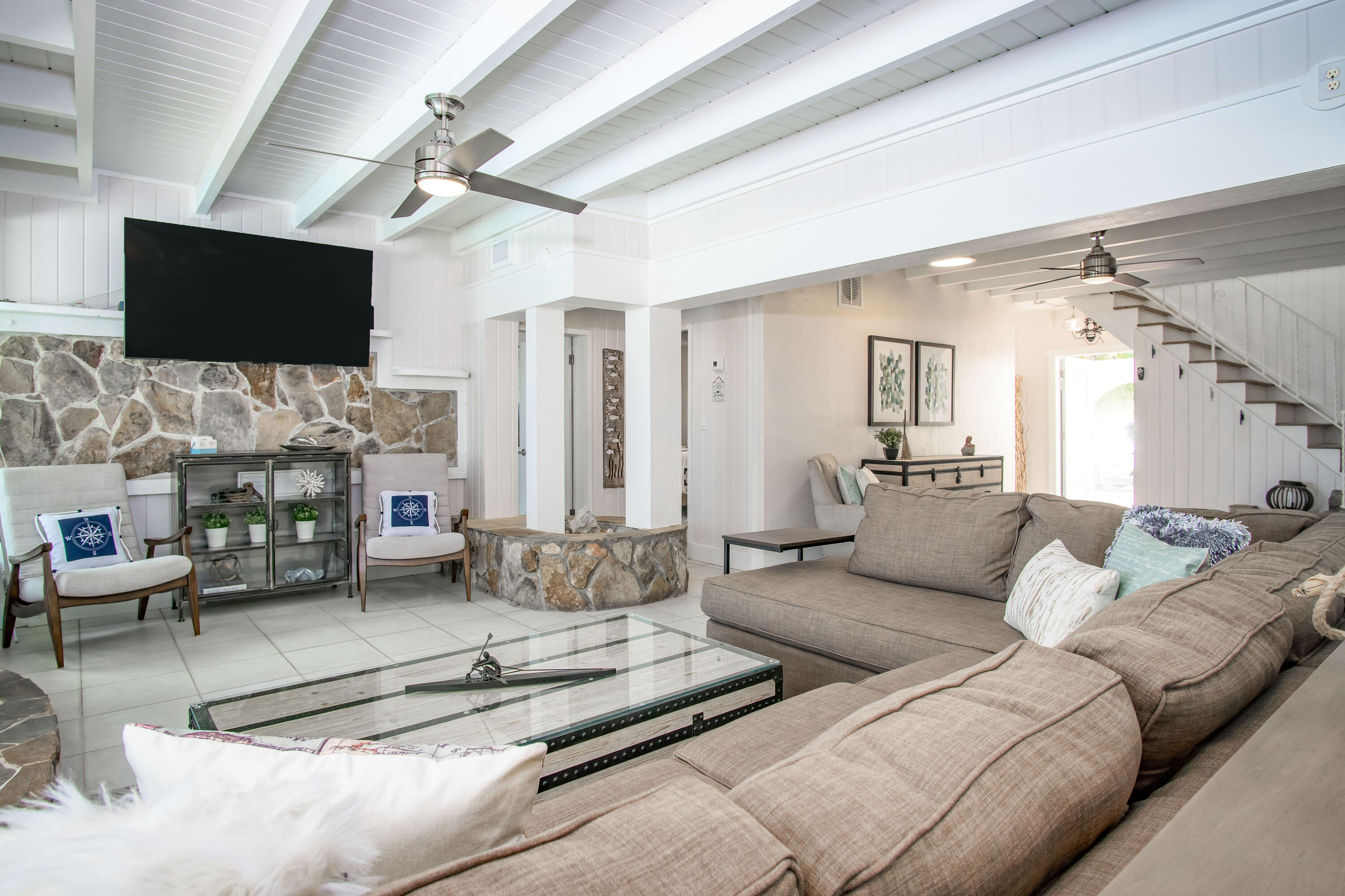 901 46th Street Marathon, FL 33050 - Photo 23 of 79 10 Living Room (4)