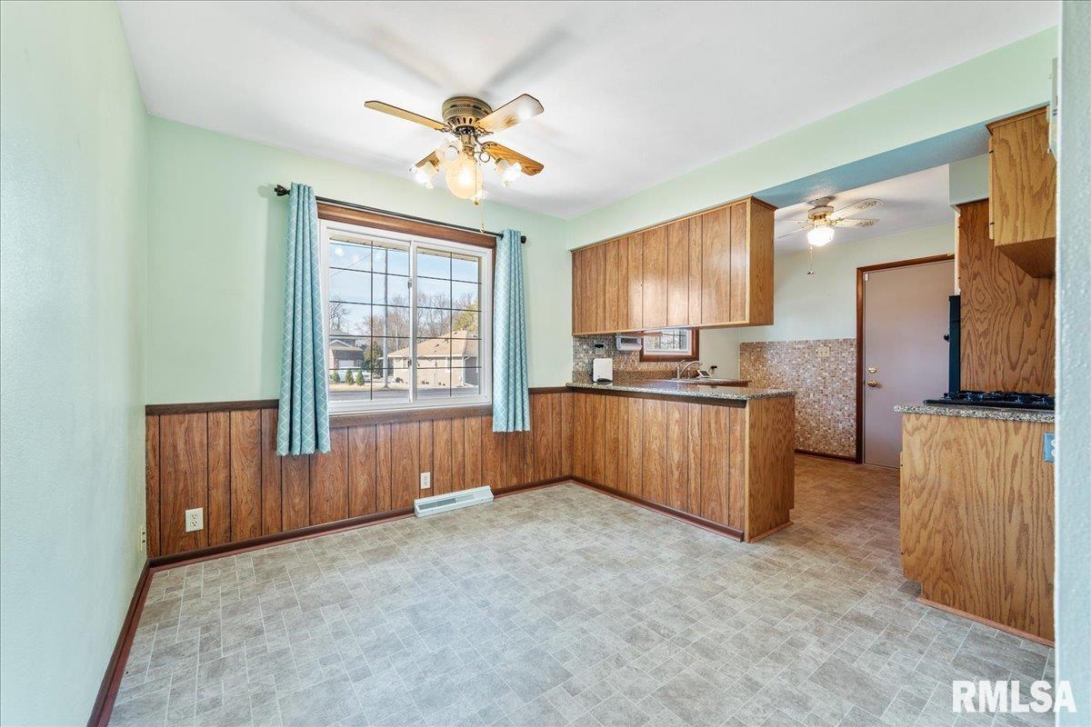 4615 West Nagel Road Peoria, IL 61607 - Photo 5 of 33 Gallery Image 5