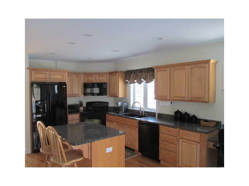 47 Wagner Farm Road Gorham, ME 04038 - Photo 12 of 15 Kitchen.