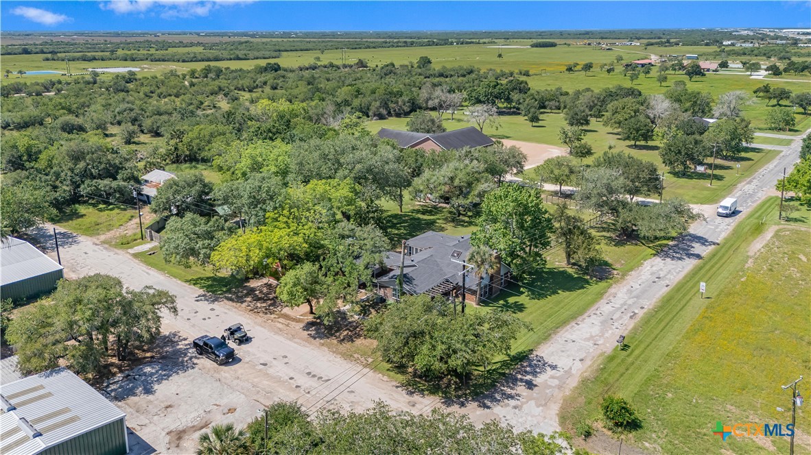20 Hambleton Road Victoria, TX 77905 - Photo 41 of 48 a view of a yard with an outdoor space