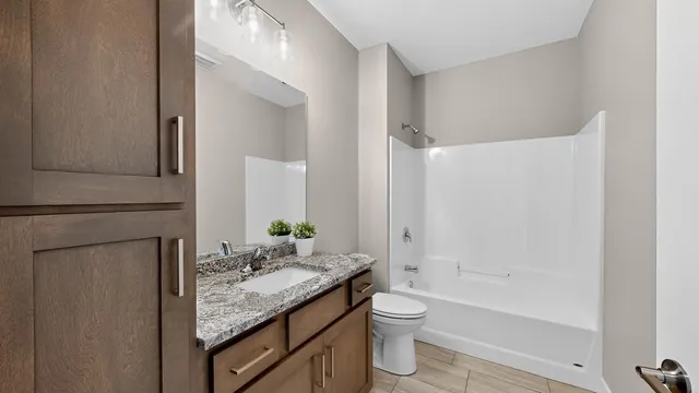 $439,900 | 106 Fairway Street, Zumbrota, MN 55992