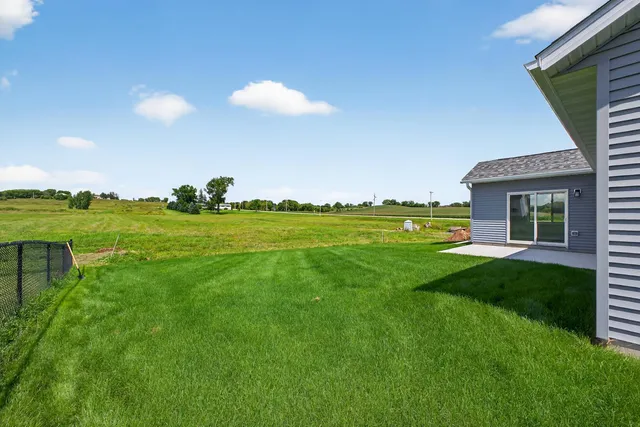 $439,900 | 106 Fairway Street, Zumbrota, MN 55992