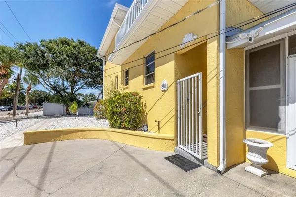 $12,600 | 301 Avenida Madera, Unit A, Sarasota, FL 34242