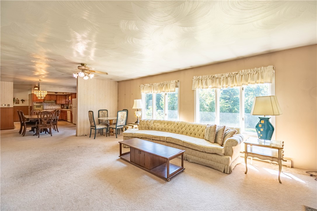 3335 Nevada Road Decatur, IL 62522 - Photo 13 of 46 Family Room