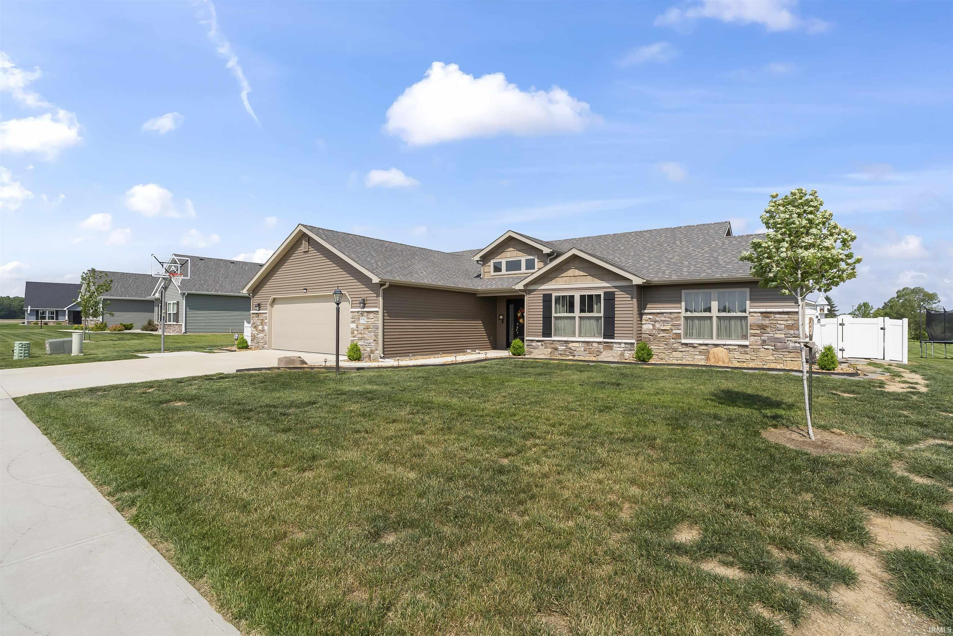 773 Sycamore Street Decatur, IN 46733 - Photo 2 of 26