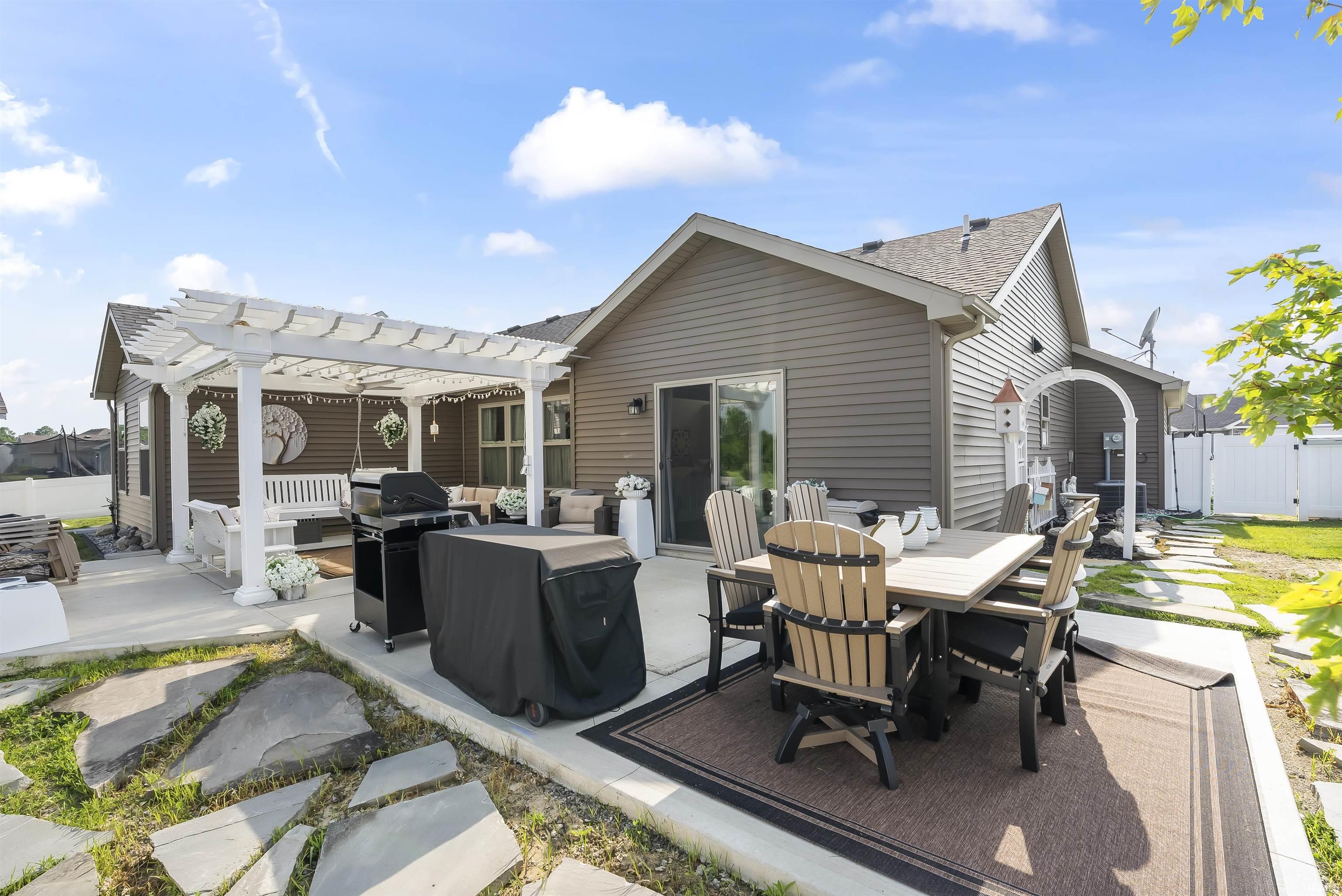 773 Sycamore Street Decatur, IN 46733 - Photo 3 of 26