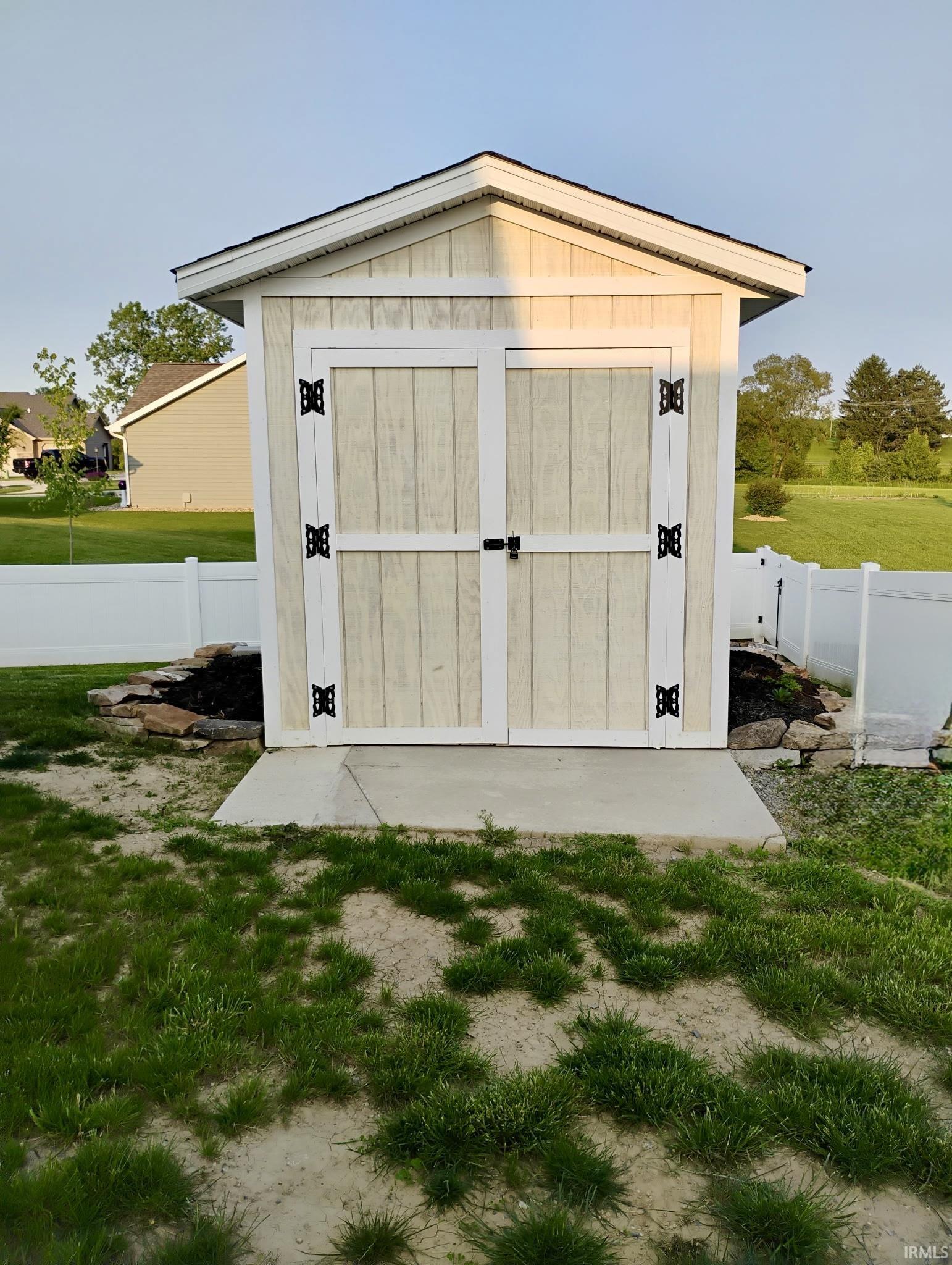773 Sycamore Street Decatur, IN 46733 - Photo 6 of 26