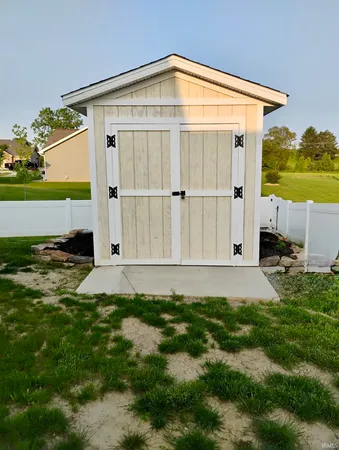 $360,000 | 773 Sycamore Street, Decatur, IN 46733