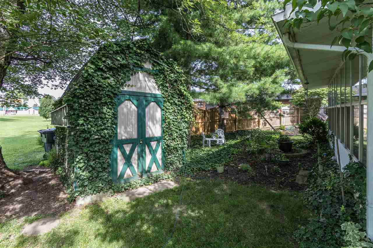 1605 South York Road Yorktown, IN 47396 - Photo 22 of 23 Gallery Image 22