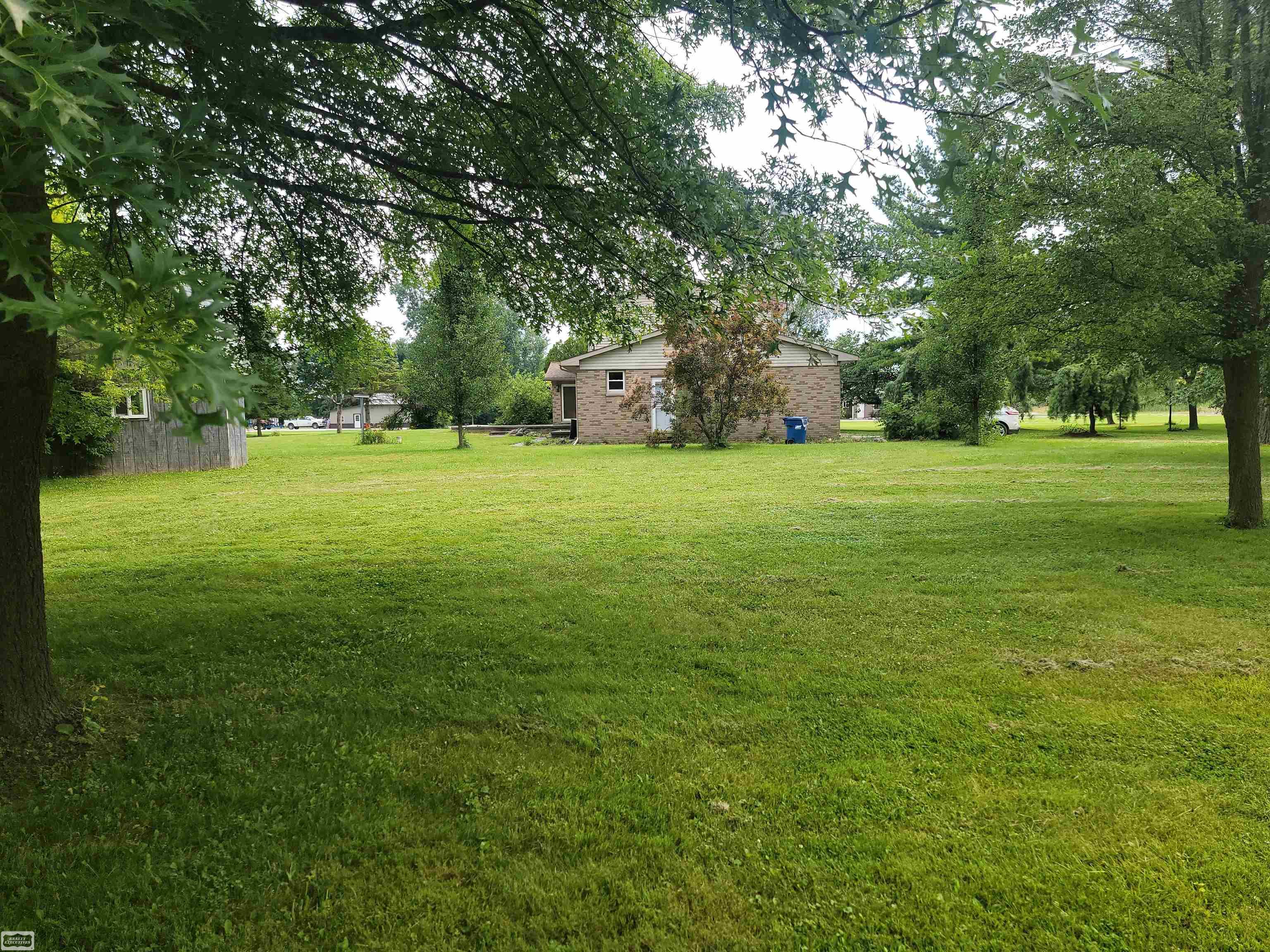 1040 Miller Road Memphis, MI 48041 - Photo 15 of 40