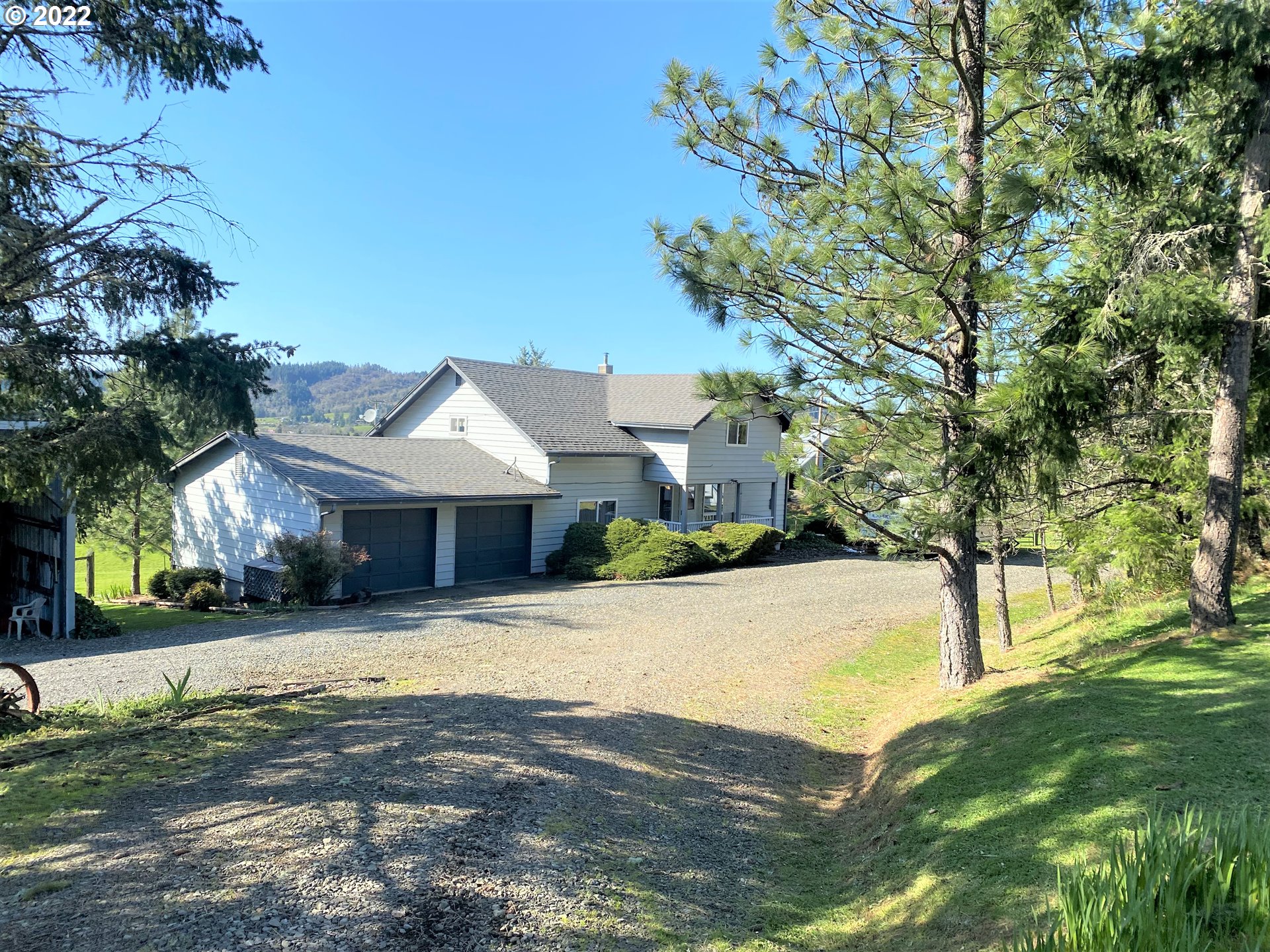 901 Plat B Road Sutherlin, OR 97479 - Photo 1 of 32