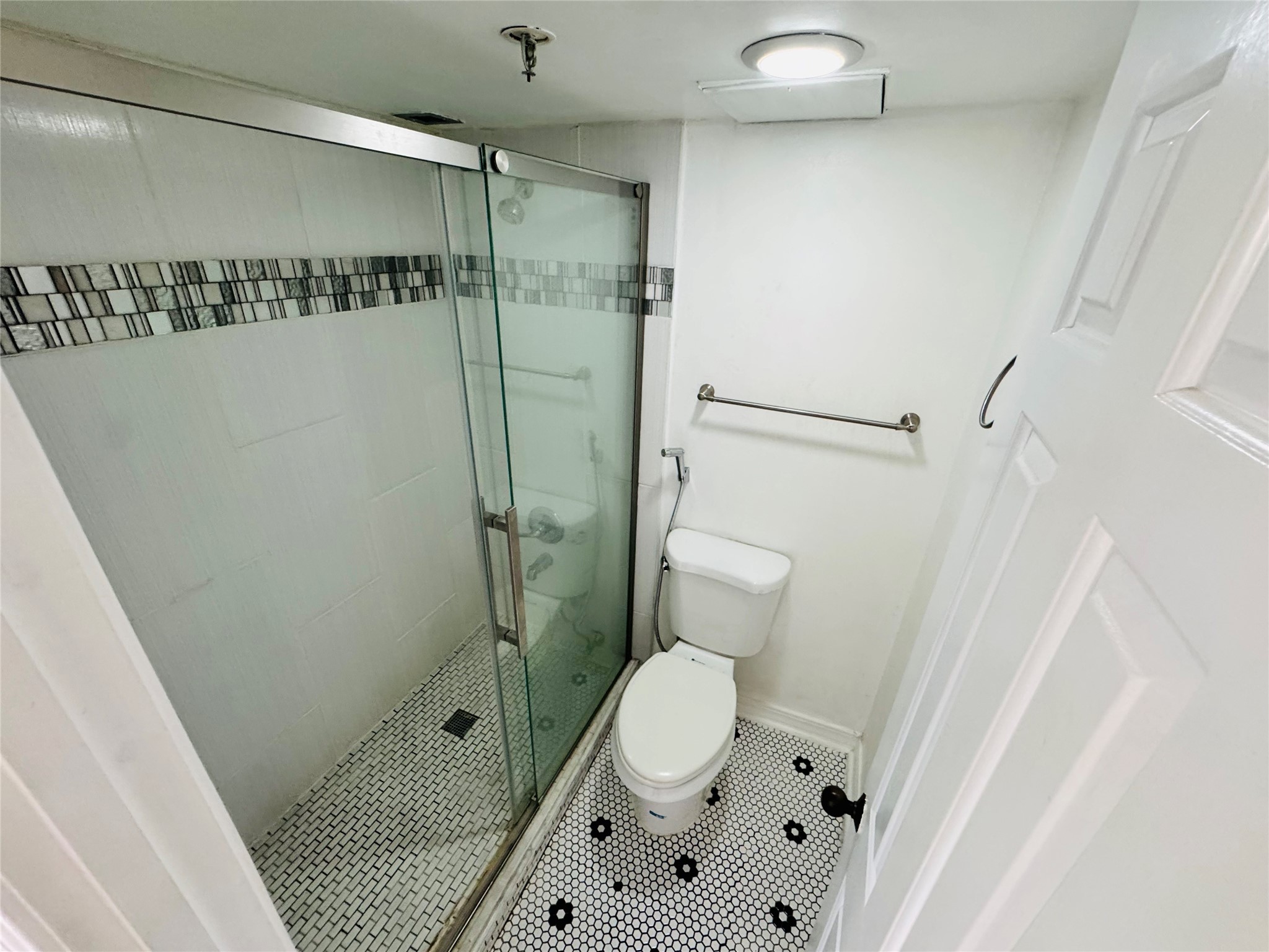 3525 Sage Road, Unit 513 Houston, TX 77056 - Photo 34 of 40 Gallery Image 34