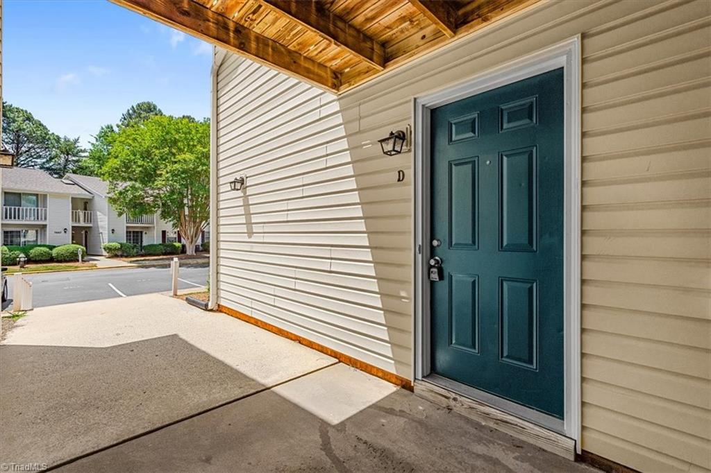 5643 Hornaday Road, Unit D Greensboro, NC 27409 - Photo 5 of 27 Gallery Image 5