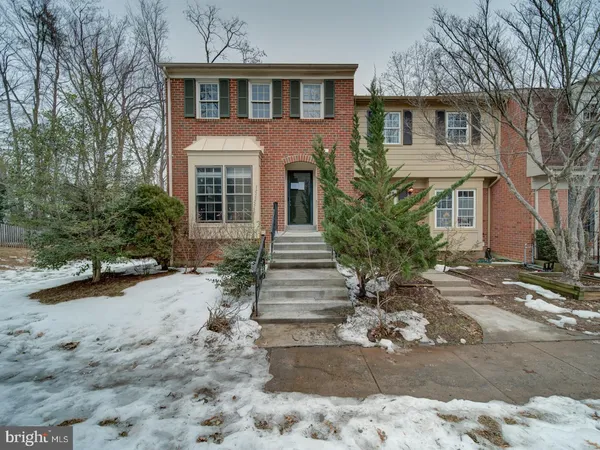 $574,000 | 9865 High Water Court, Burke, VA 22015