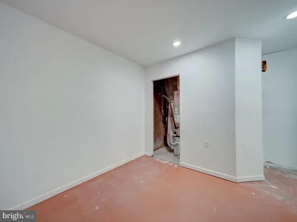 a view of a storage & utility room