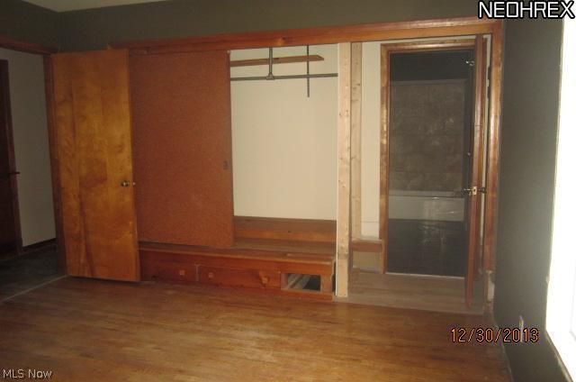 2847 Ridgewood Road Akron, OH 44333 - Photo 13 of 18