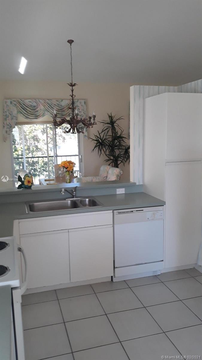 7685 Springwater Place, Unit 201 Boynton Beach, FL 33437 - Photo 10 of 20