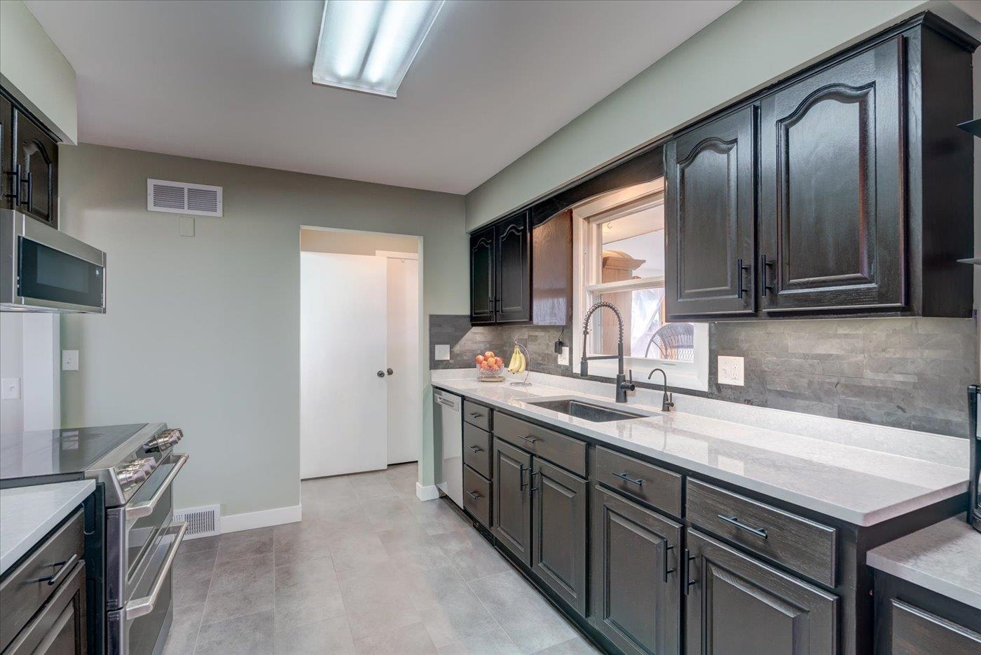 2315 Spring Rose Road Verona, WI 53593 - Photo 12 of 72