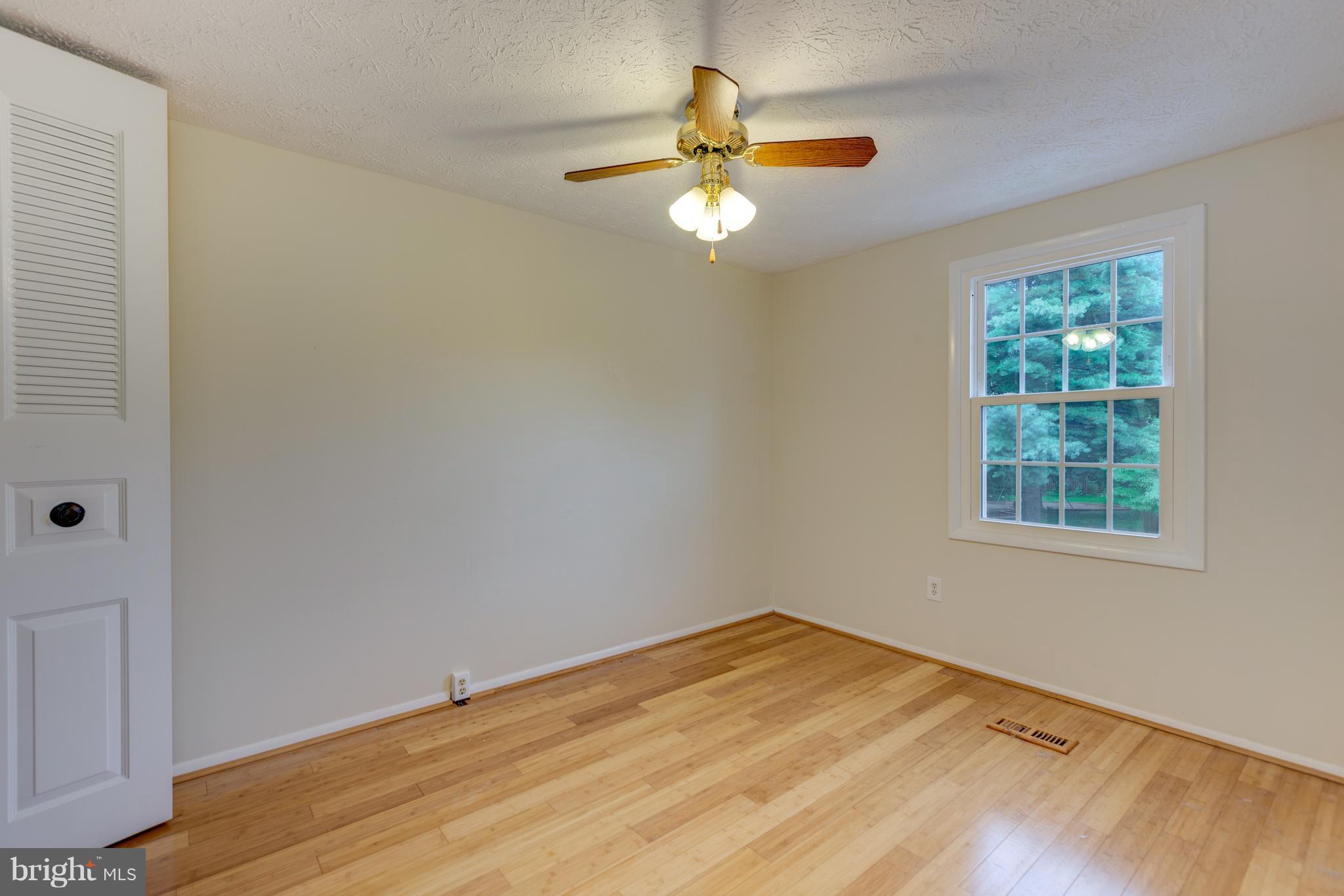 1660 Barnstead Drive Reston, VA 20194 - Photo 12 of 23 Interior (General)