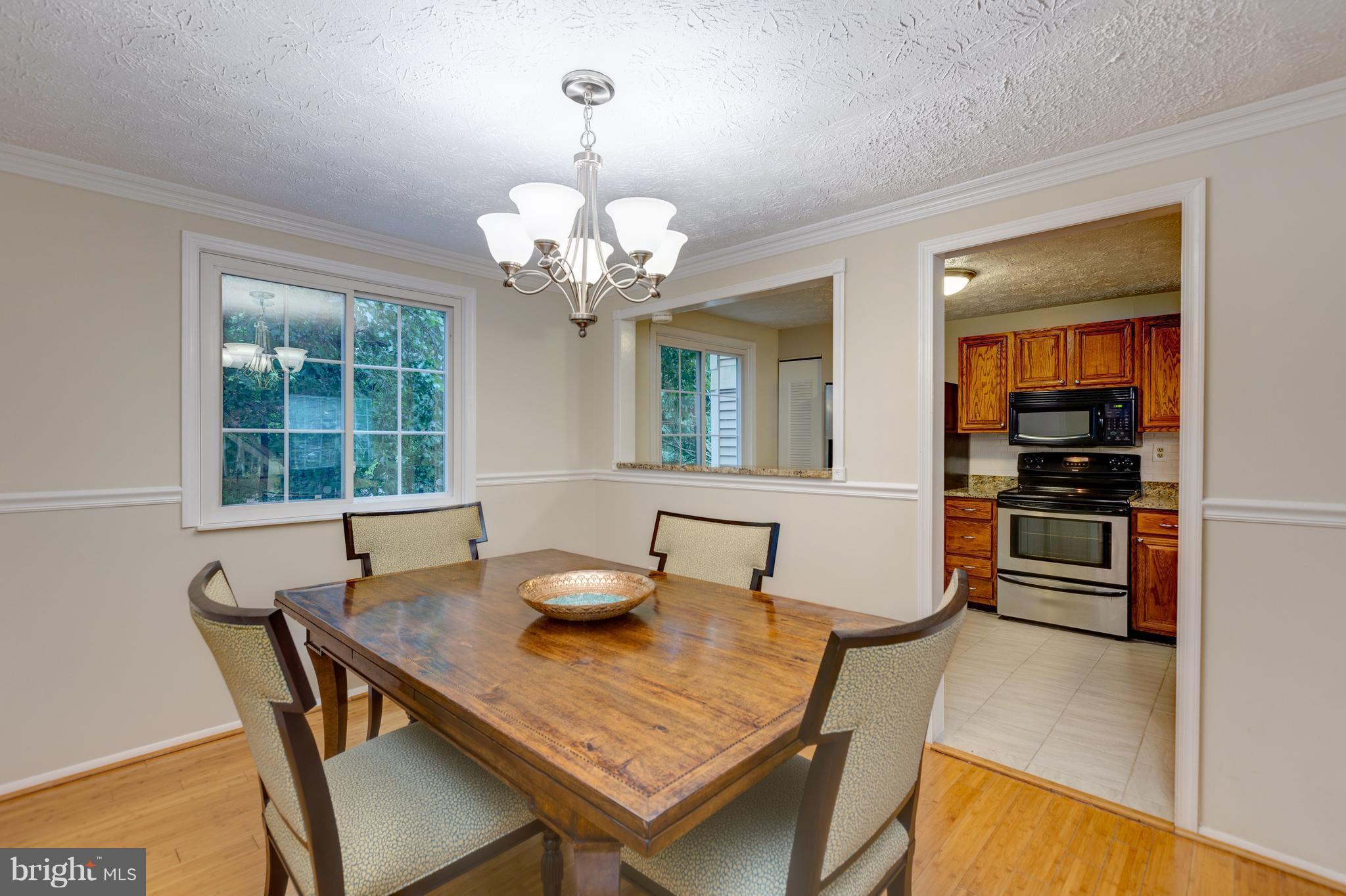 1660 Barnstead Drive Reston, VA 20194 - Photo 7 of 23 Dining Room