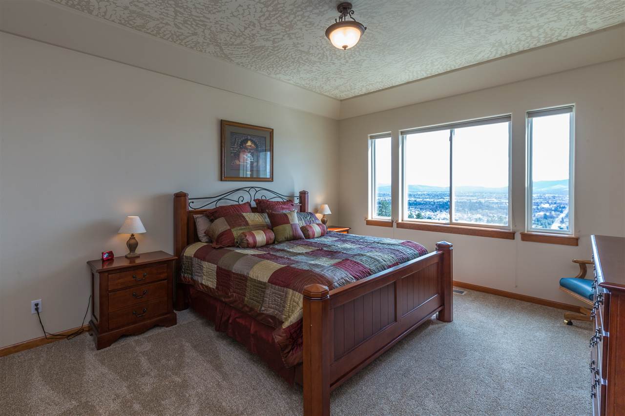 5903 Vista Ridge Lane Spokane, WA 99217 - Photo 11 of 20 Gallery Image 11