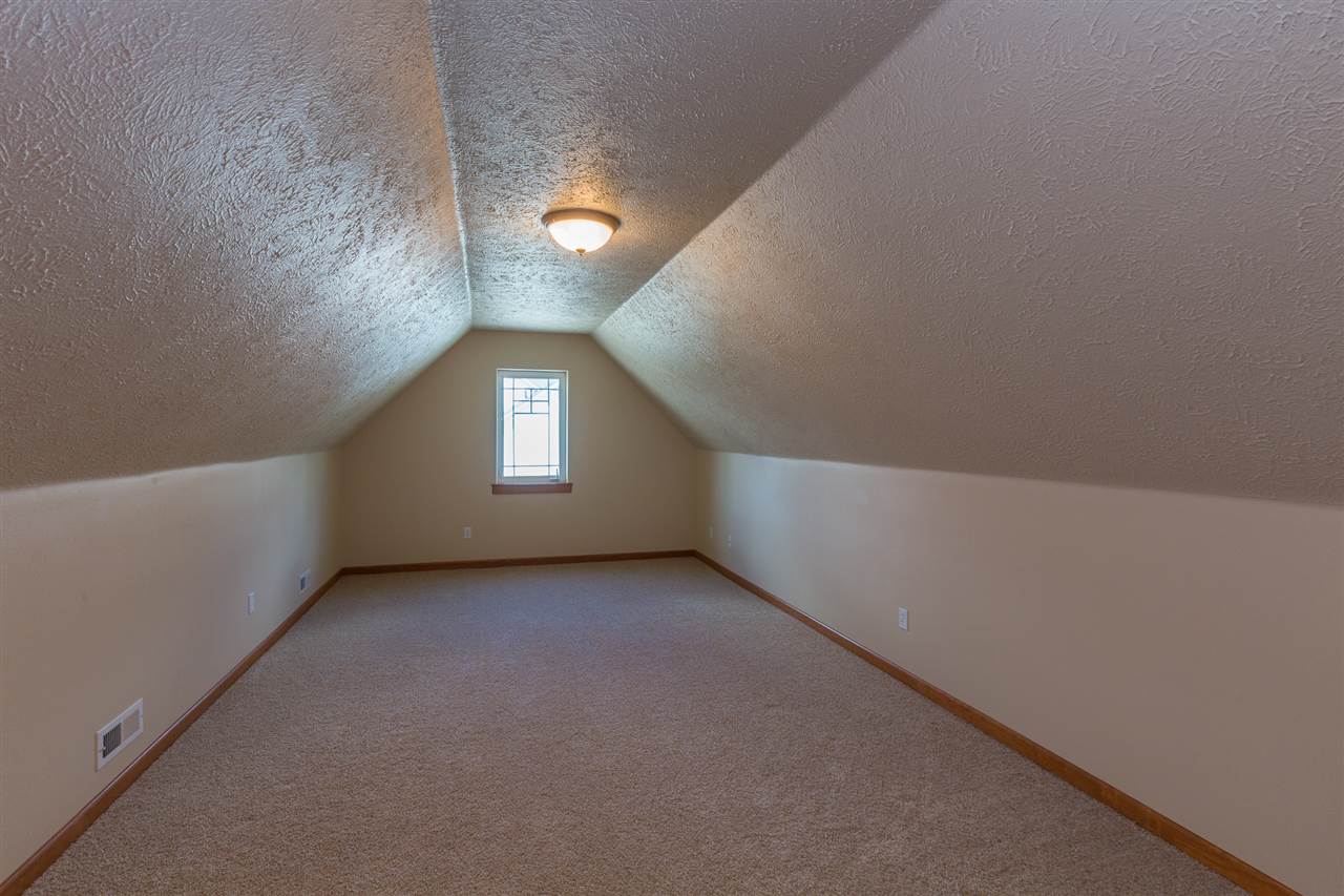 5903 Vista Ridge Lane Spokane, WA 99217 - Photo 15 of 20 Gallery Image 15