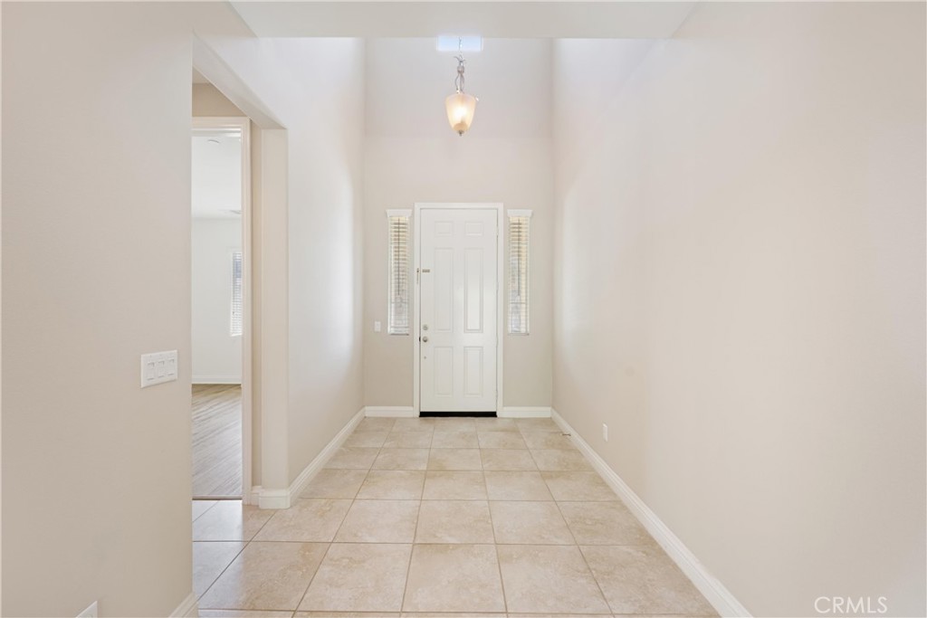 12221 Dewar Drive Riverside, CA 92505 - Photo 7 of 54