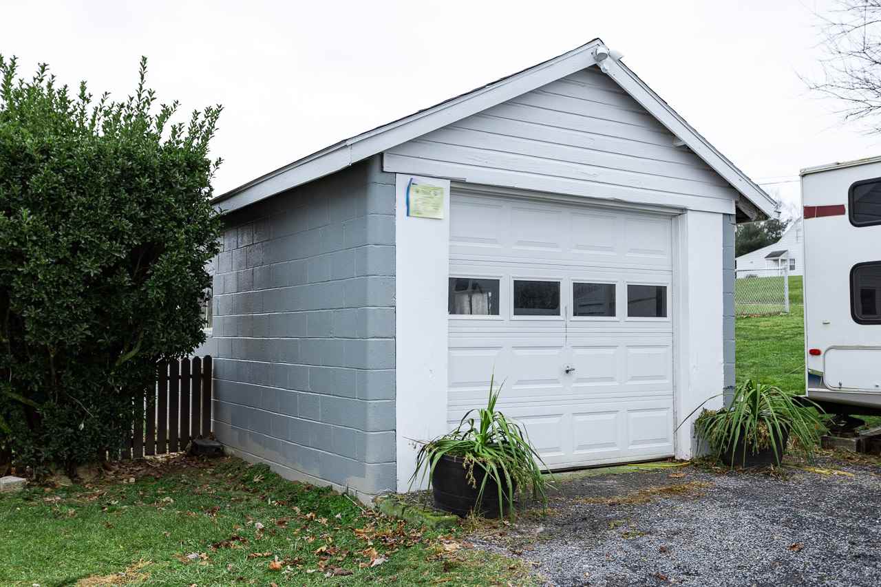 11392 Phillips Store Road Broadway, VA 22815 - Photo 26 of 33 Gallery Image 26