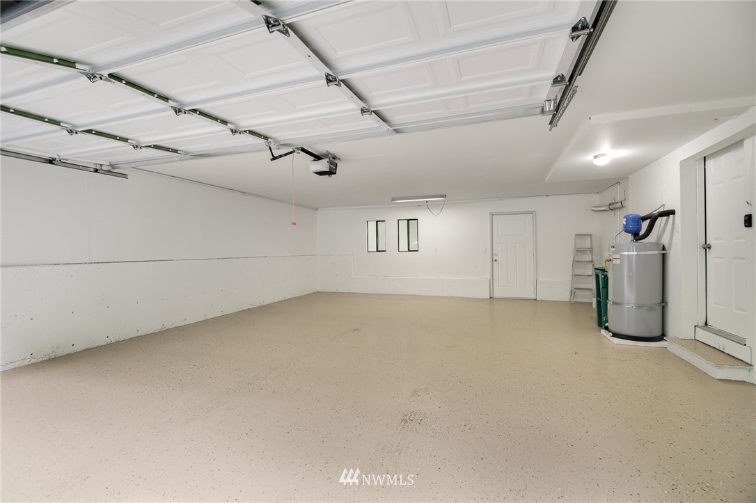 28505 Northeast Tolt Hill Road Carnation, WA 98014 - Photo 25 of 25 a view of an empty room