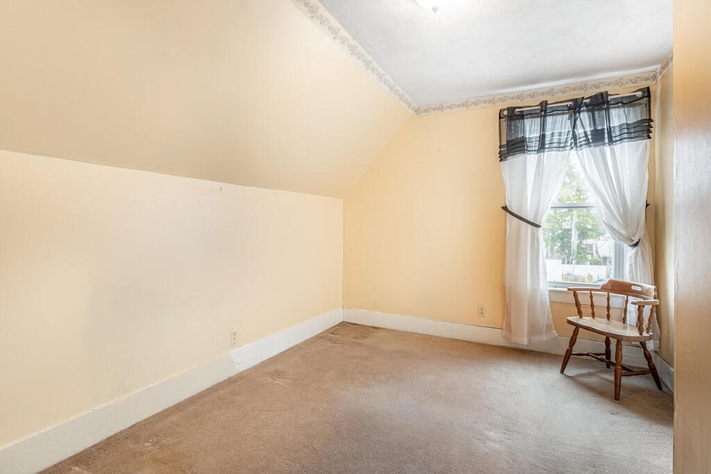 4 Warren Street Lynn, MA 01902 - Photo 9 of 15