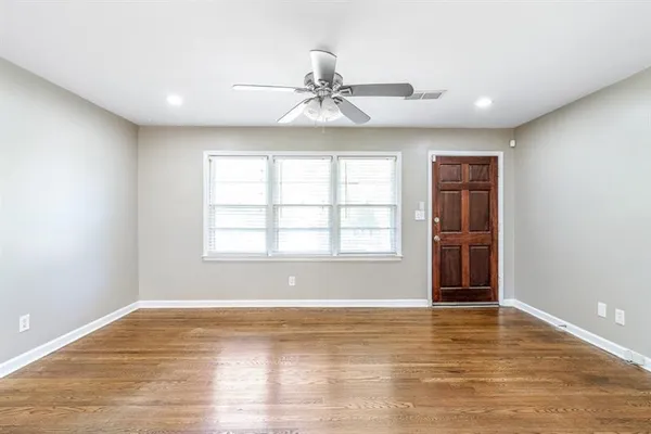 $2,300 | 1517 Gaylor Circle Southeast, Smyrna, GA 30082
