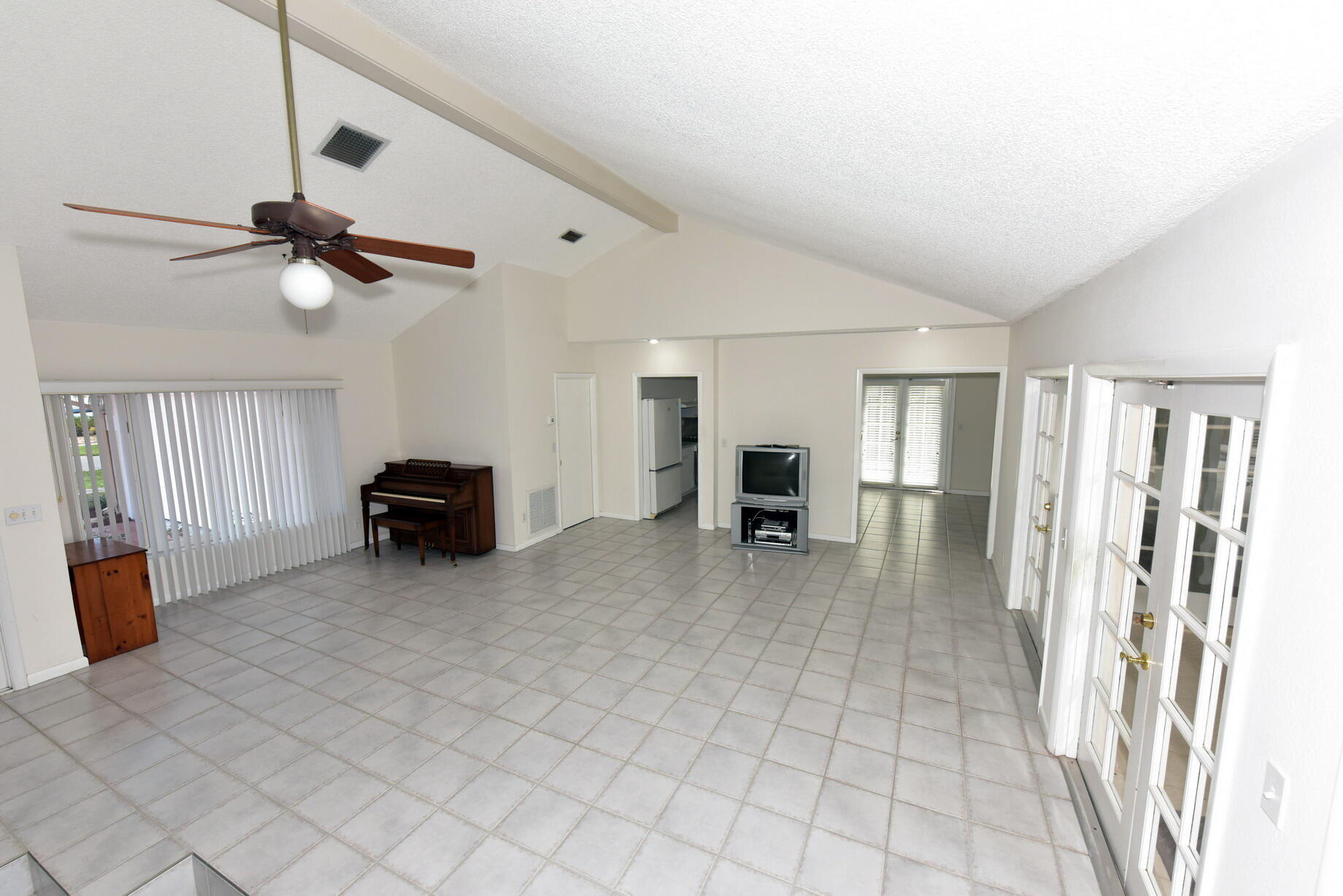 6813 Viento Way Boca Raton, FL 33433 - Photo 9 of 19 Great Room