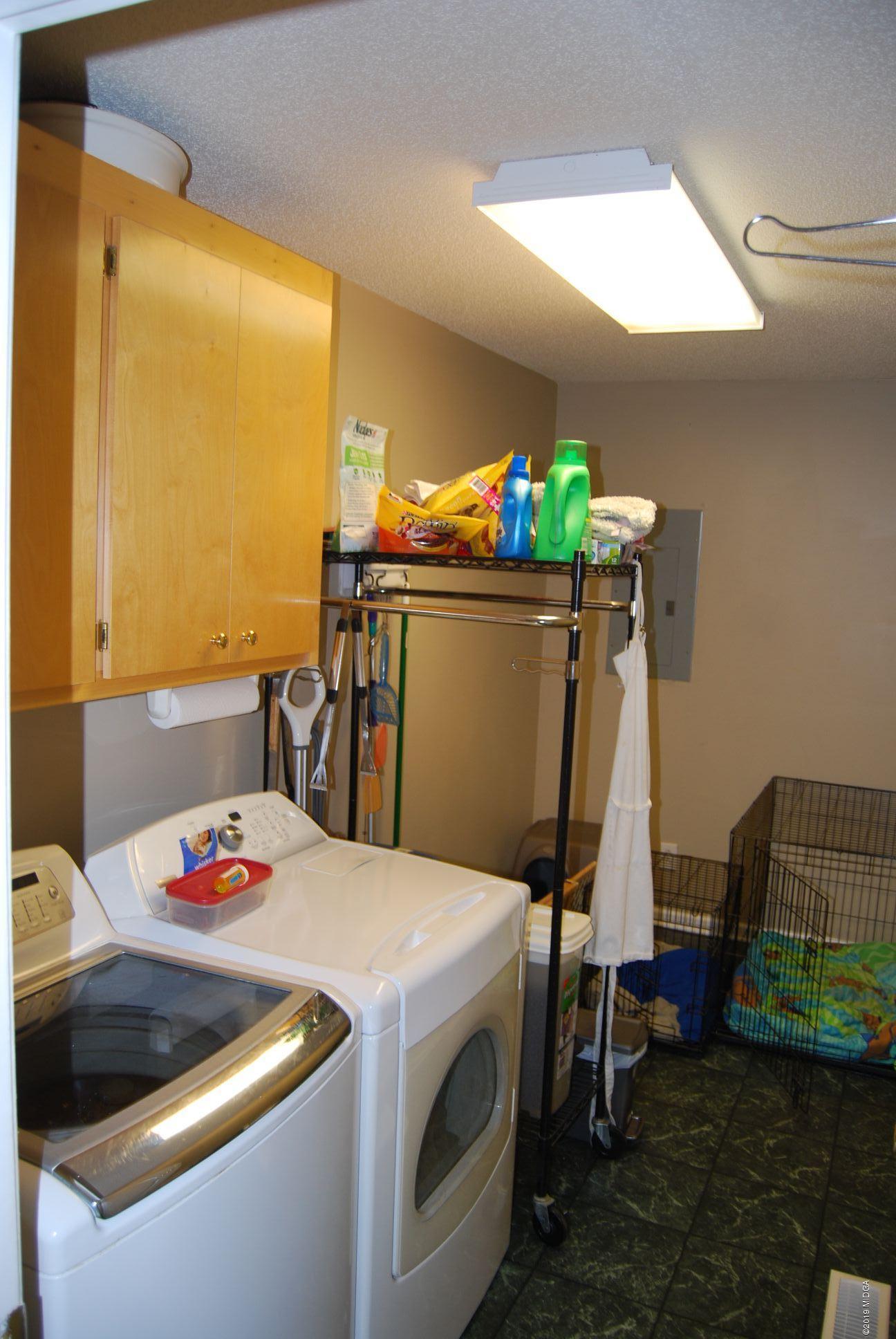 113 Marcar Road Macon, GA 31216 - Photo 7 of 31 a utility room with dryer and washer