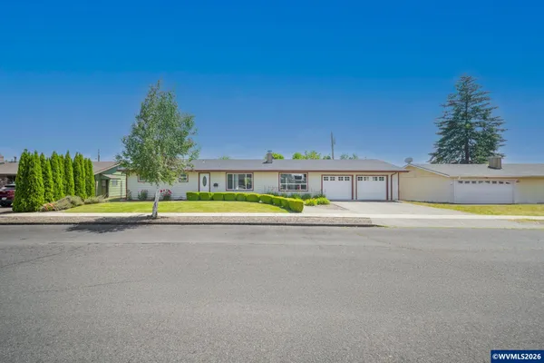 $464,900 | 1166 North Douglas Avenue, Stayton, OR 97383