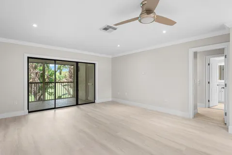 $199,900 | 18 Stratford Drive East, Unit F, Boynton Beach, FL 33436