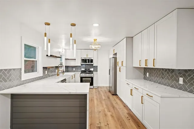 $425,000 | 6213 Terrydale Street, Merriam, KS 66202