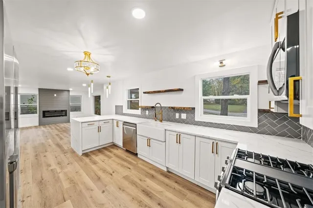 $425,000 | 6213 Terrydale Street, Merriam, KS 66202